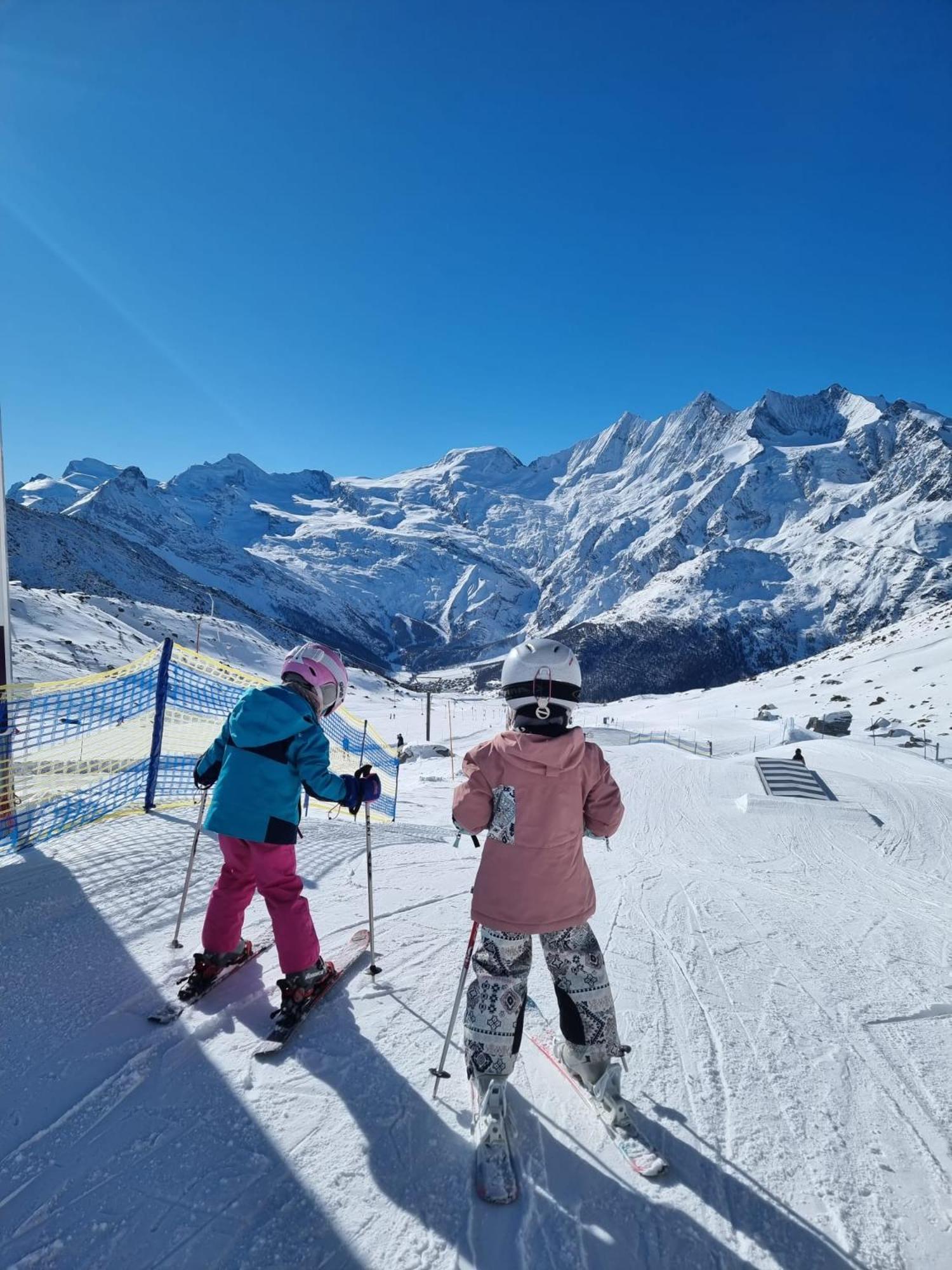 Ski-In/Ski-Out Hotel Sport Saas-Almagell Kültér fotó