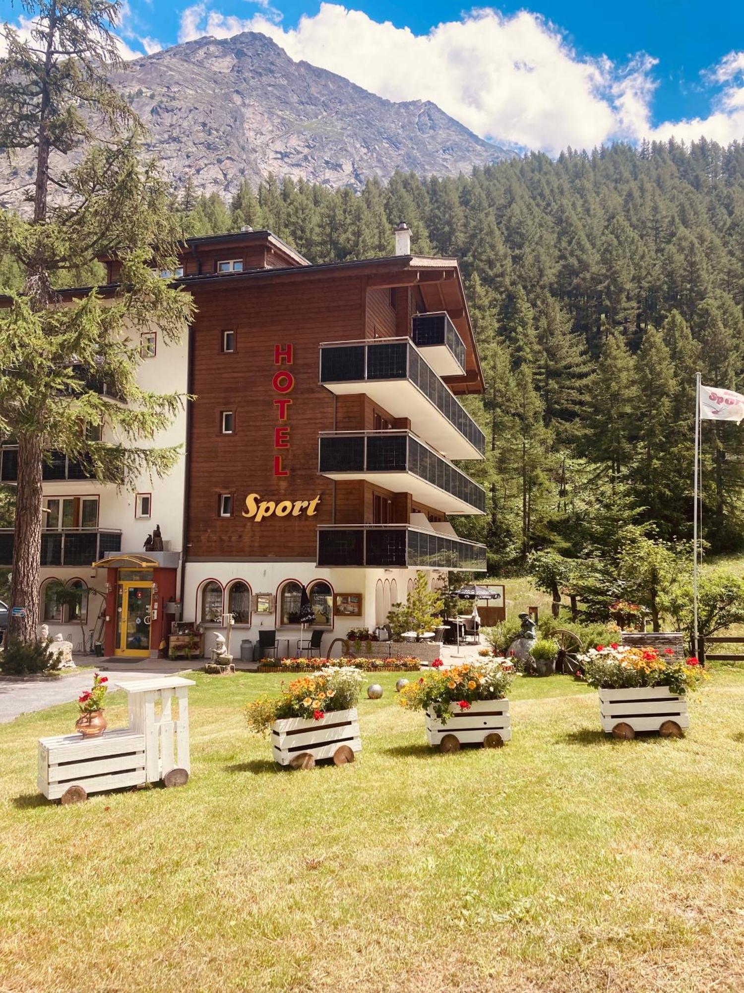 Ski-In/Ski-Out Hotel Sport Saas-Almagell Kültér fotó